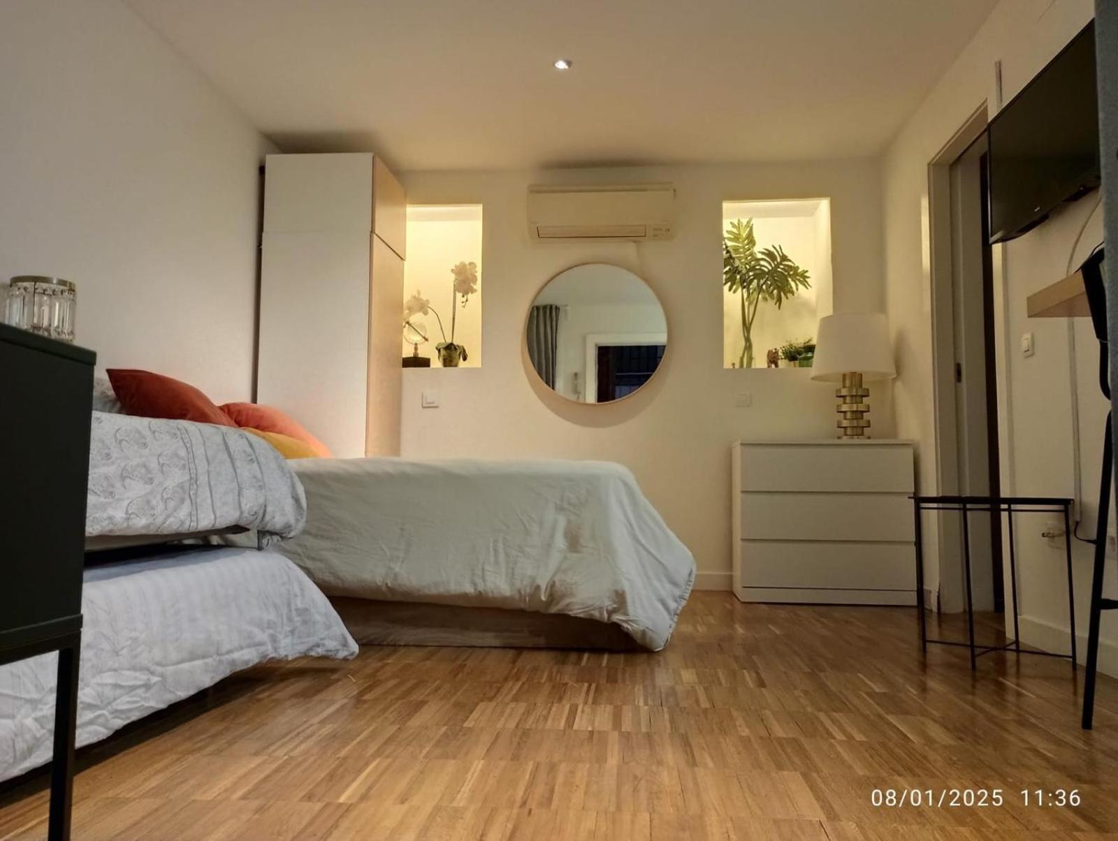 Departamento De Lujo Atocha Apartment Мадрид Екстериор снимка